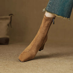 38045114335335