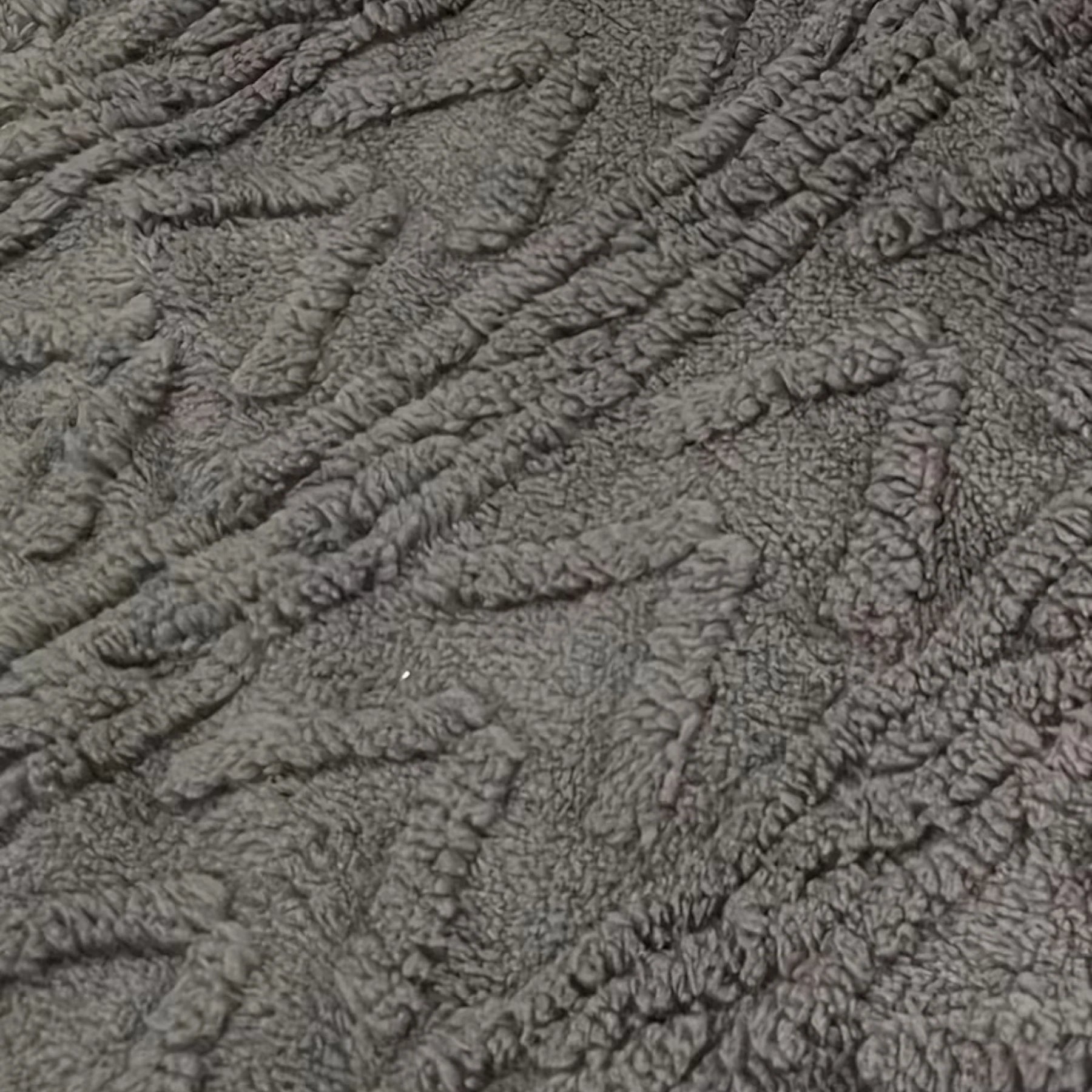 73913102958938